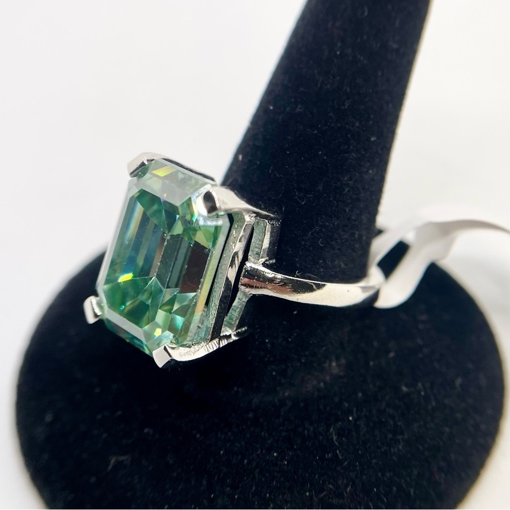 Emerald Cut Moissanite Ring Vivid Blue Green Cocktail Wedding Ring 10 Ct - Picture 6 of 13